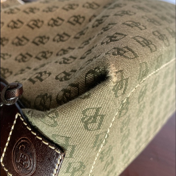 Signature Dooney and Bourke Canvas Tote - Picture 12 of 15